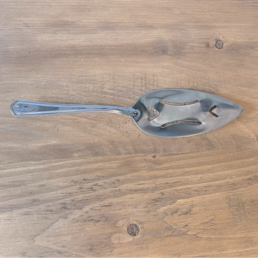 Vintage DS Stainless Steel Pierced Cake or Pie Server Made in USA